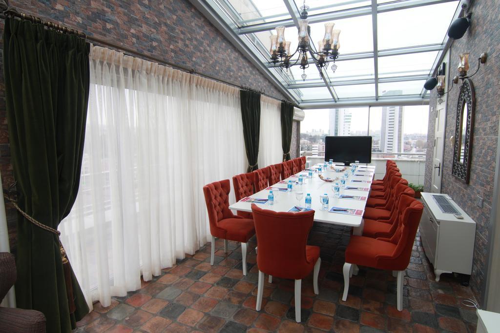 Ramada By Wyndham Ankara Hotel Buitenkant foto