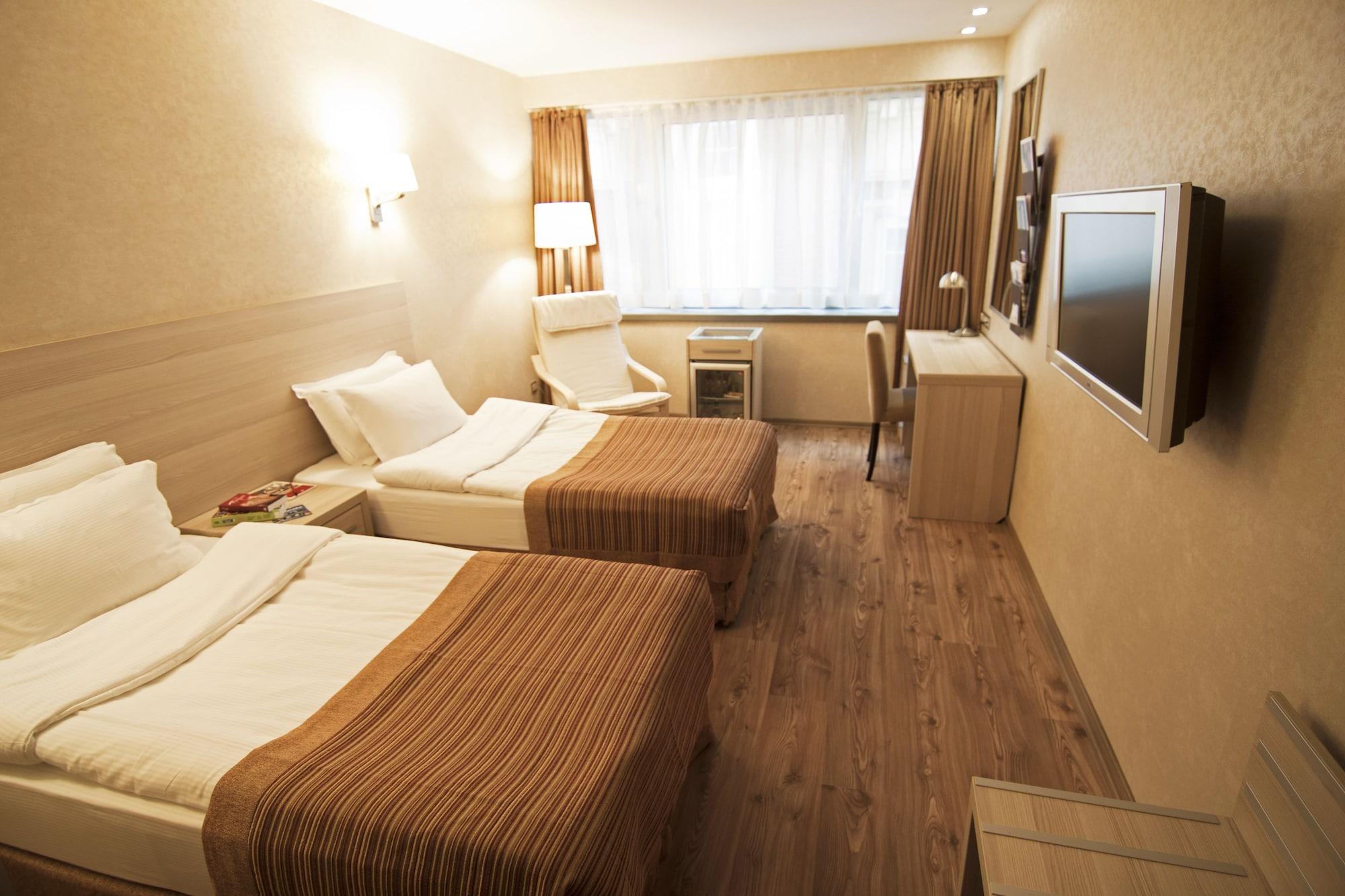 Ramada By Wyndham Ankara Hotel Buitenkant foto