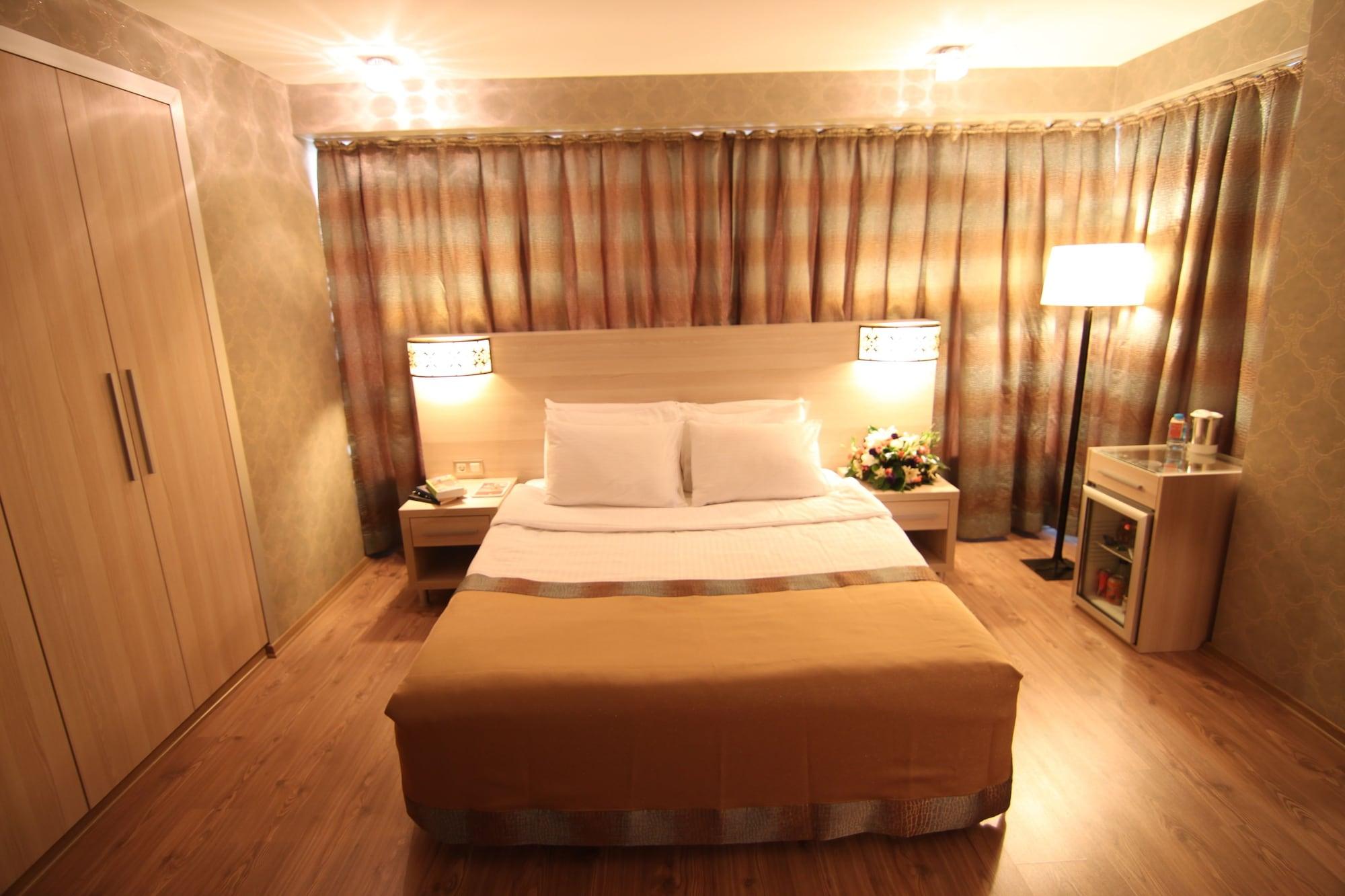 Ramada By Wyndham Ankara Hotel Buitenkant foto