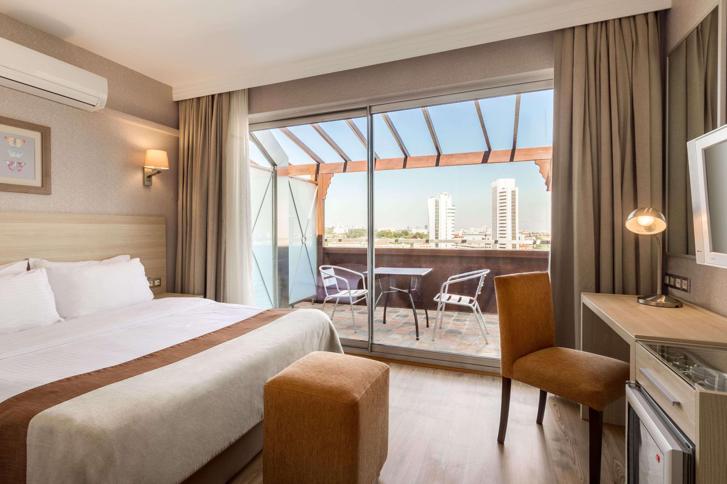 Ramada By Wyndham Ankara Hotel Buitenkant foto