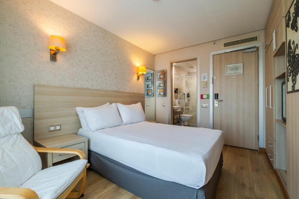 Ramada By Wyndham Ankara Hotel Buitenkant foto